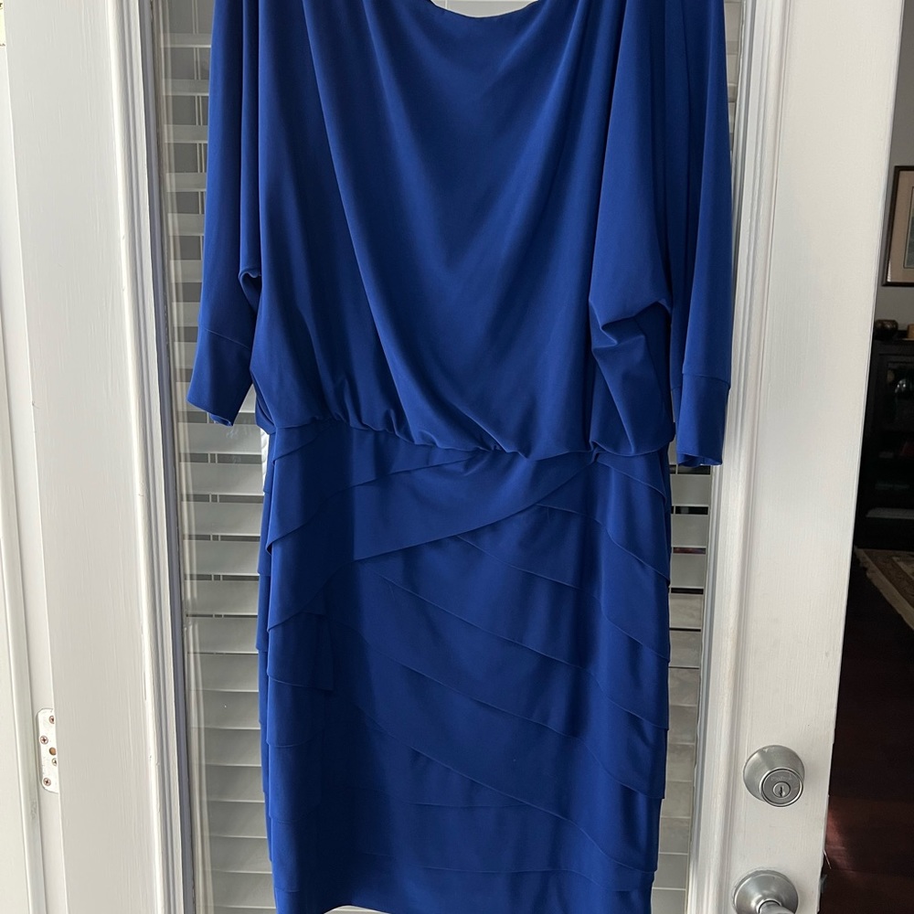 Adrianna Papell Beautiful Blue Dress.Size 16 USA.  Size 20 UK. Poly and Elastane